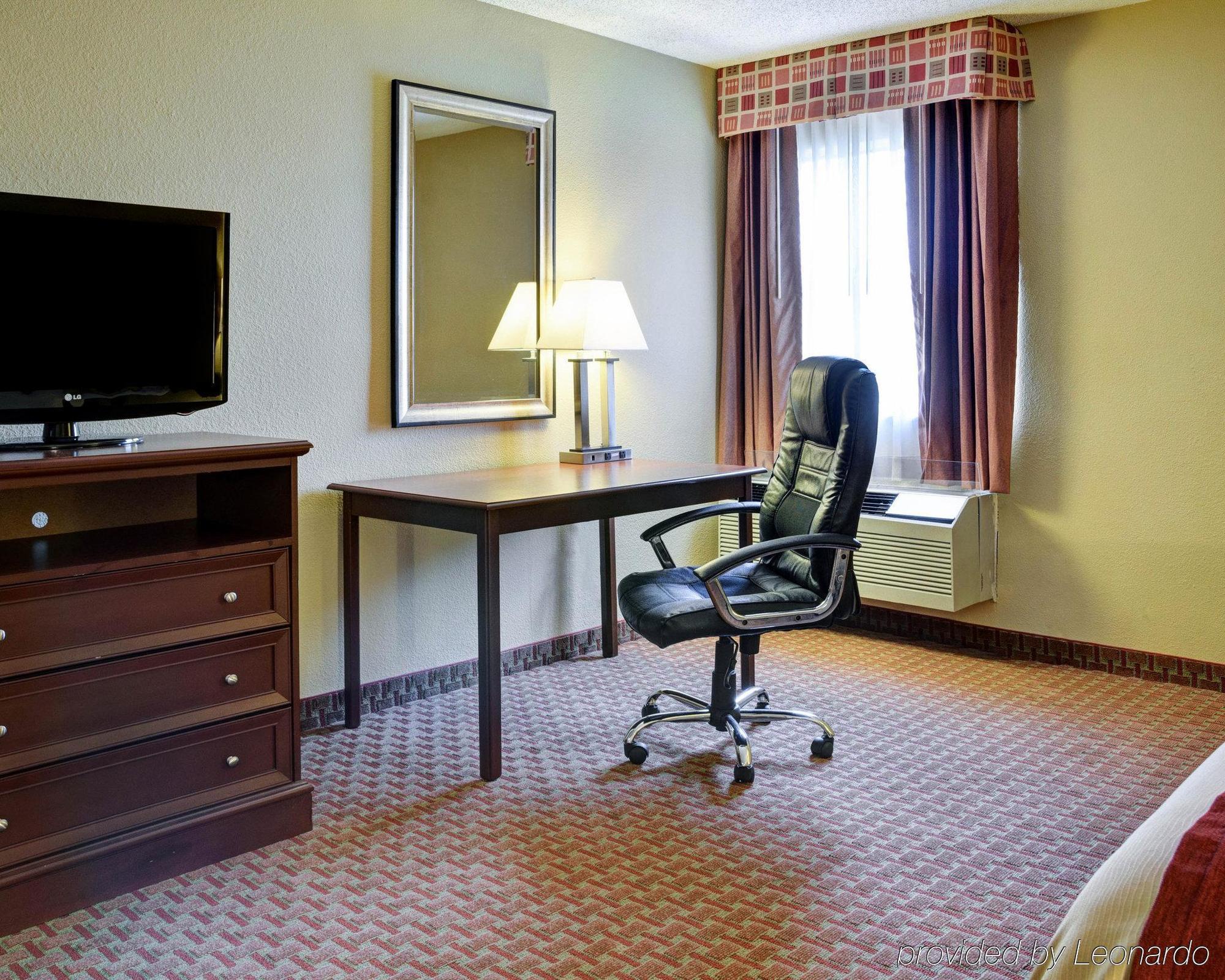 Red Roof Inn & Suites Литл-Рок Экстерьер фото