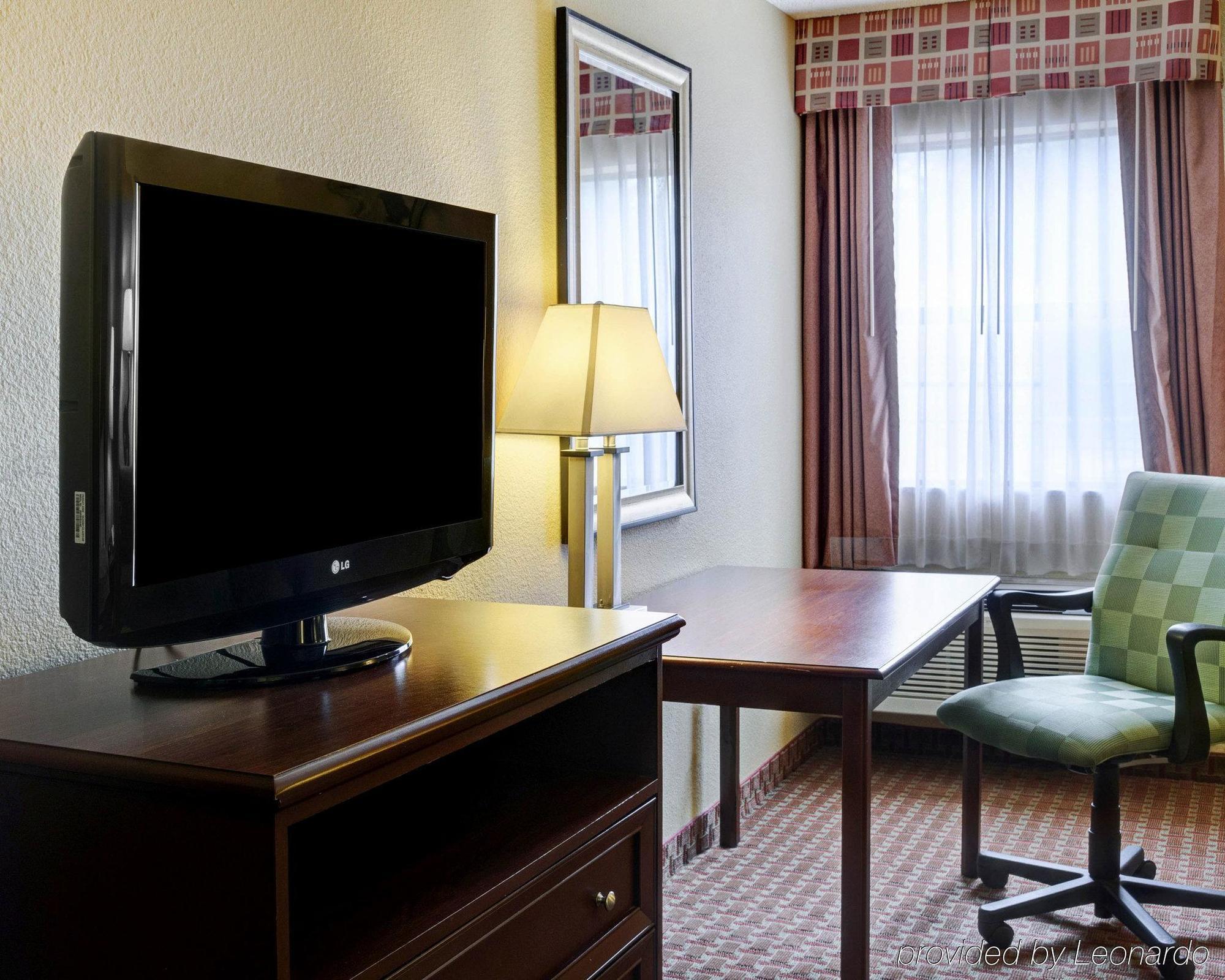 Red Roof Inn & Suites Литл-Рок Экстерьер фото